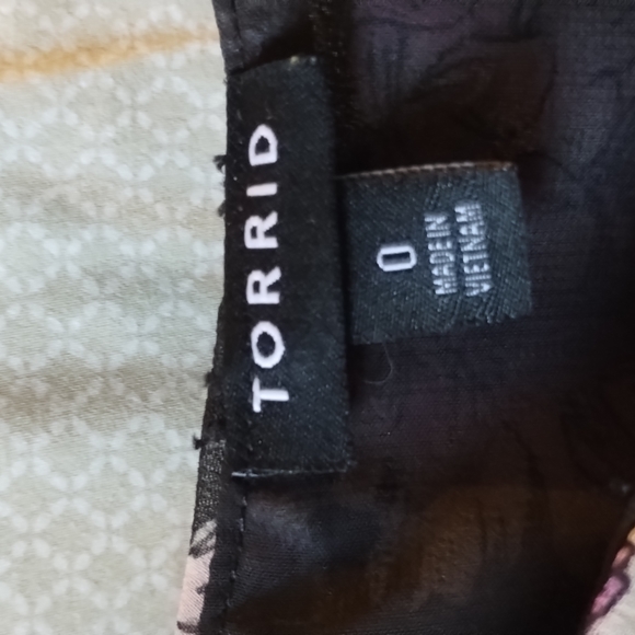 Floral Blouse Torrid - Picture 5 of 5